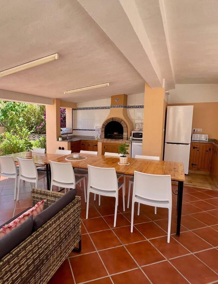 Relaxdiversion En Villa Piscina Bbq Y Cocina Ext Calpe Eksteriør billede